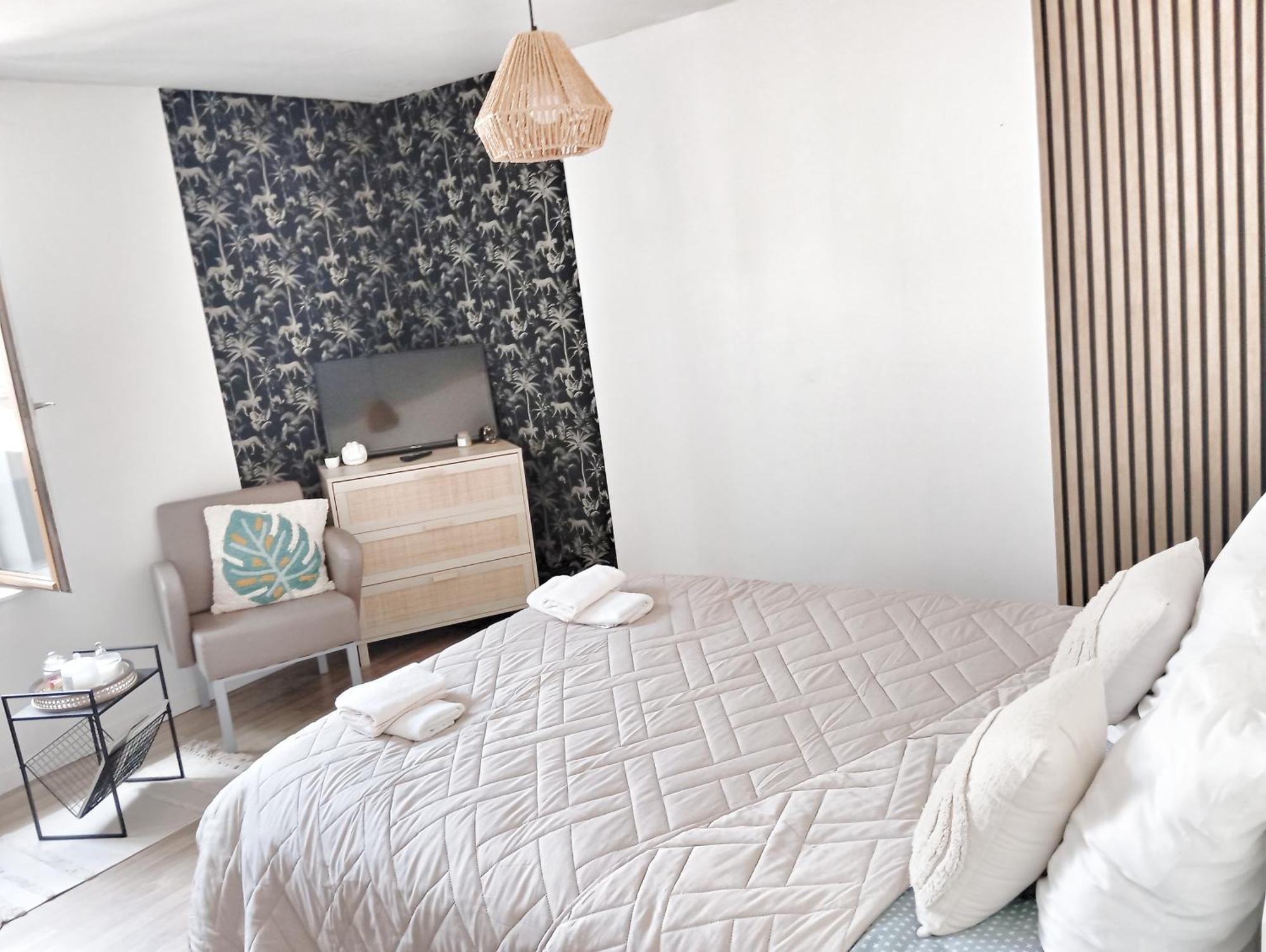 Rooms Home Csm Suites Privees Entre Paris Et Reims Charly-sur-Marne エクステリア 写真